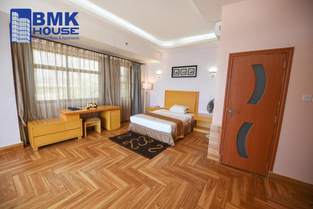 Bmk House Apartments Καμπάλα Εξωτερικό φωτογραφία