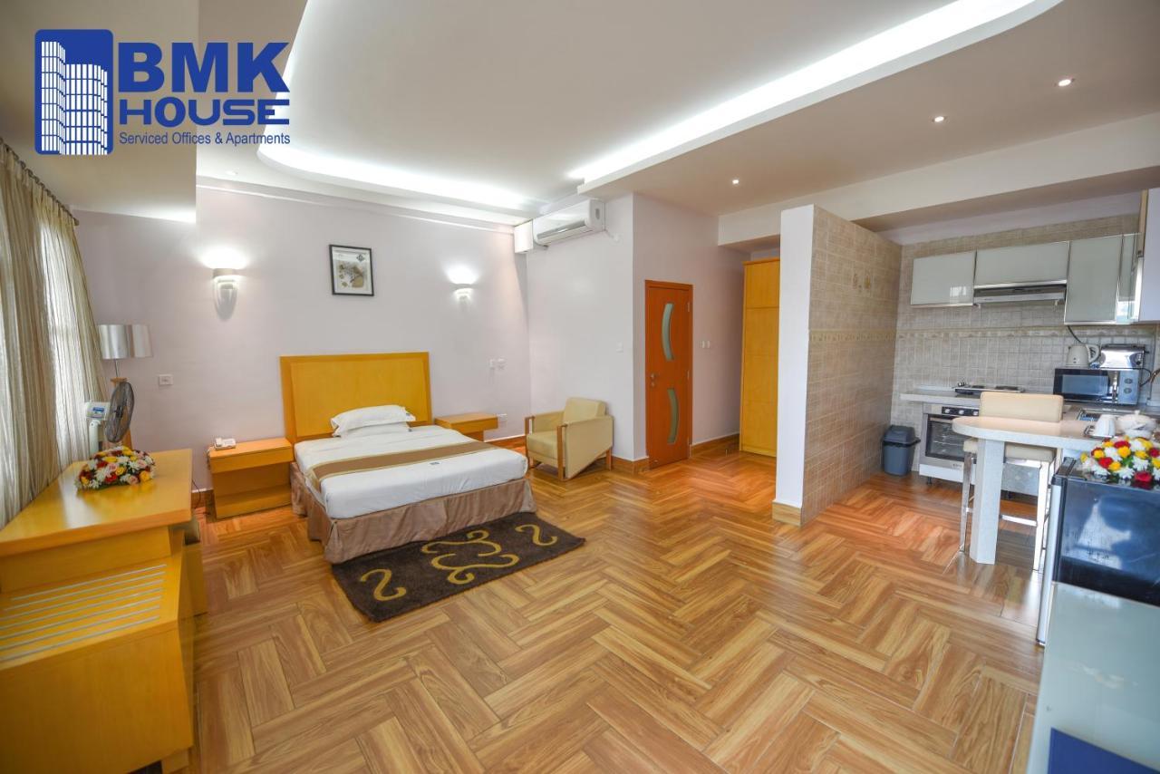 Bmk House Apartments Καμπάλα Εξωτερικό φωτογραφία